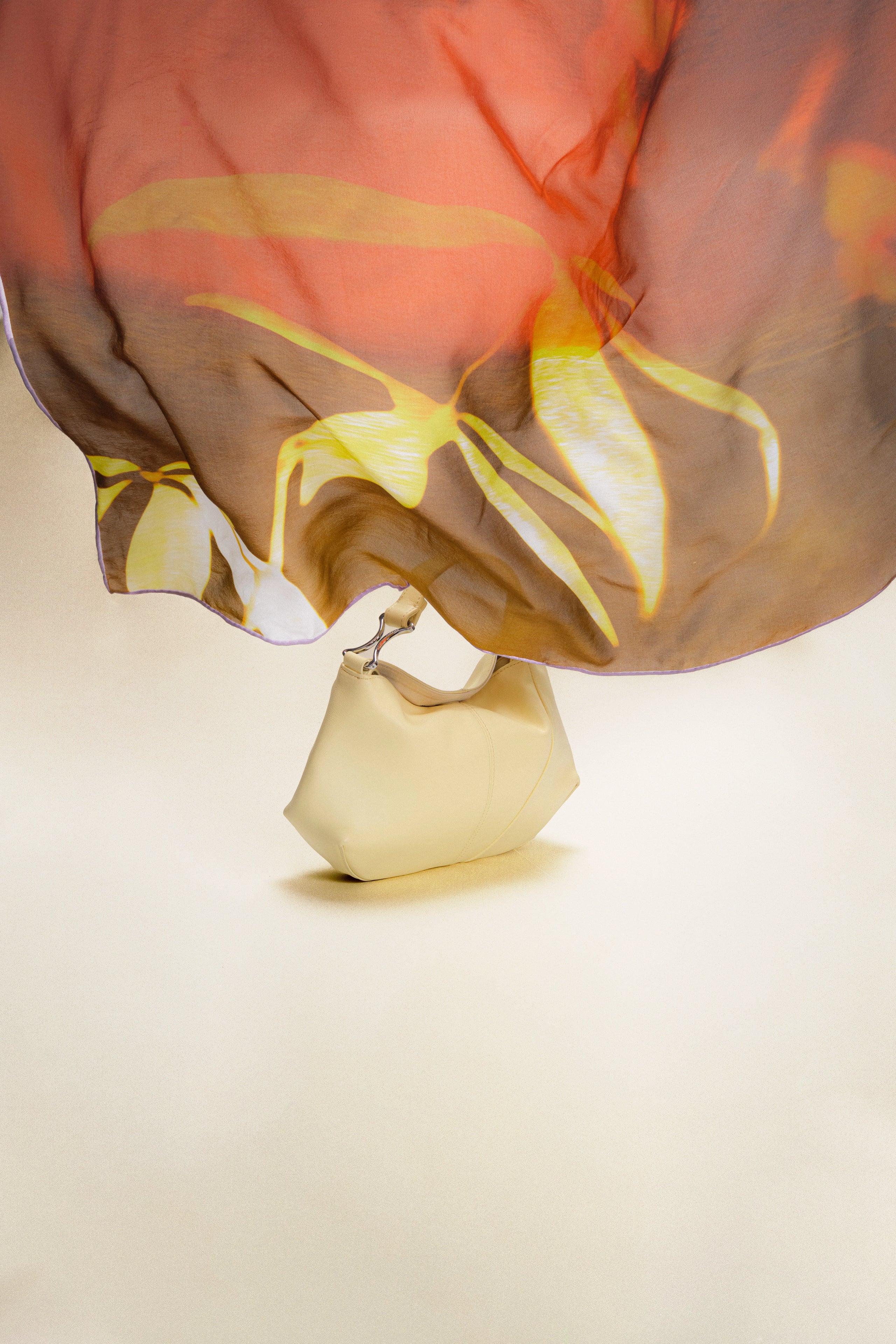 Square scarf in Silk Chiffon - Quiet night